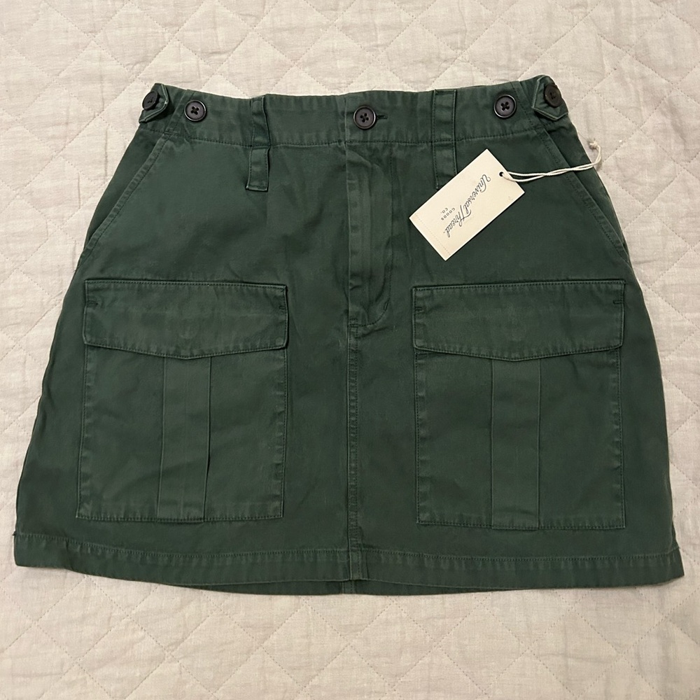 NWT Universal Thread Cargo Skirt in green